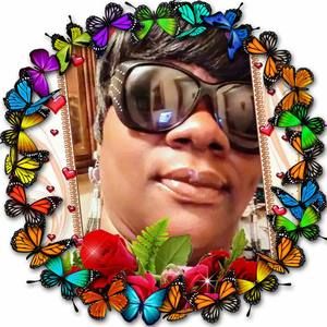 Meet your Posher, Denise